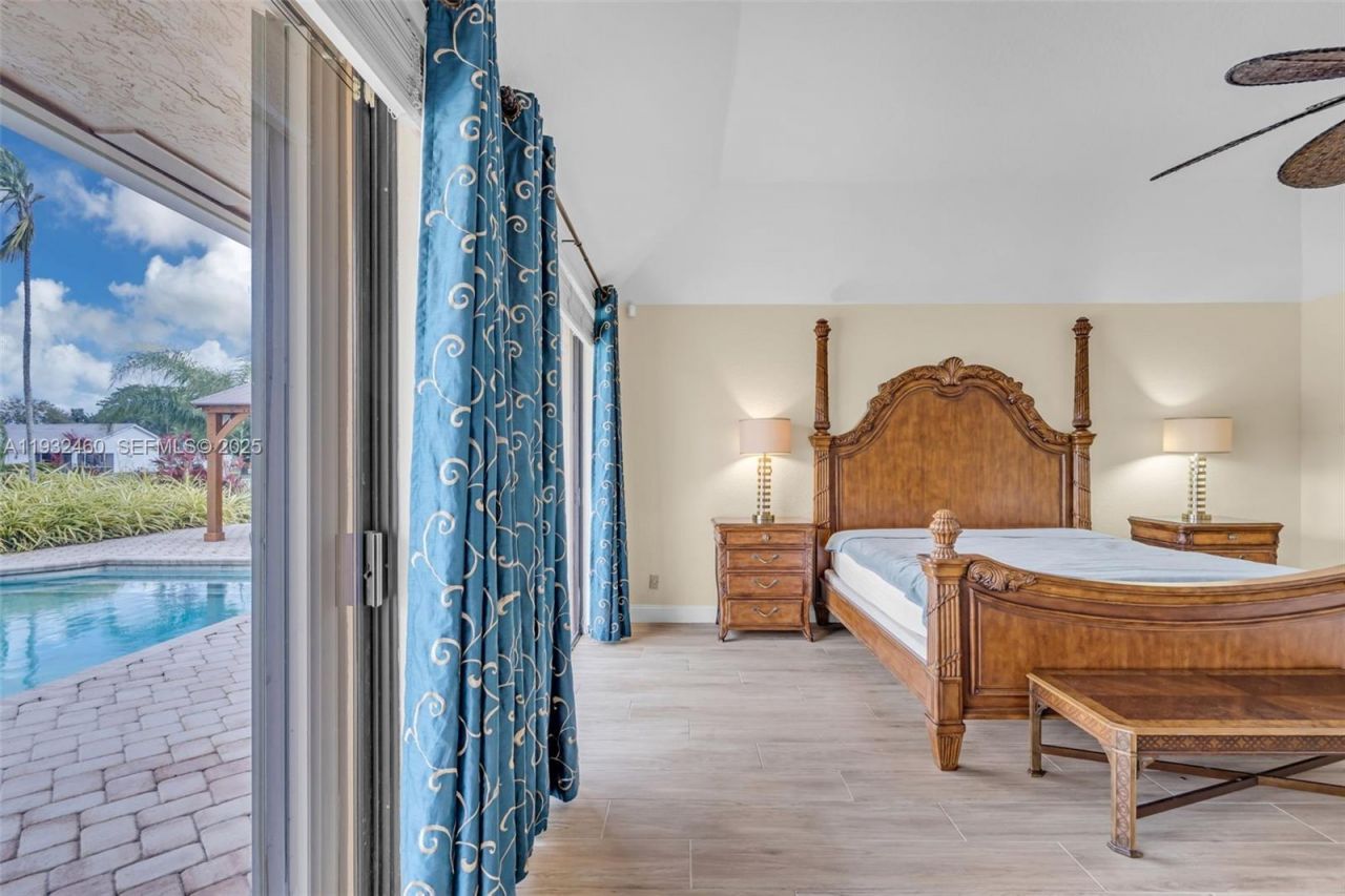 7840 NW 86th Ter, Tamarac, FL 33321 Photo