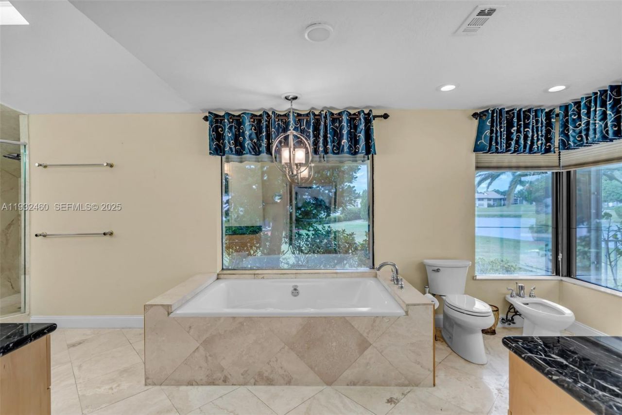 7840 NW 86th Ter, Tamarac, FL 33321 Photo