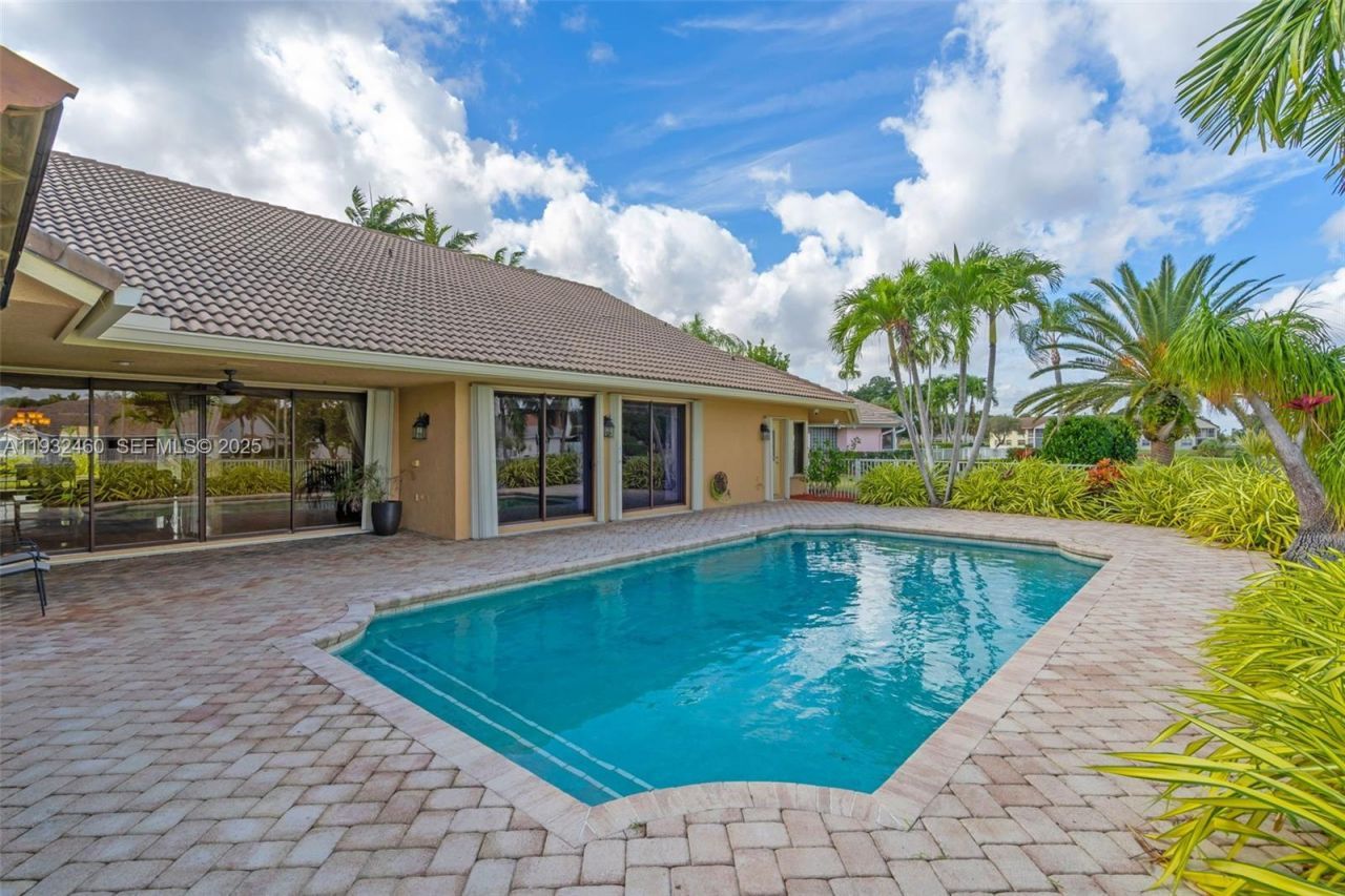 7840 NW 86th Ter, Tamarac, FL 33321 Photo