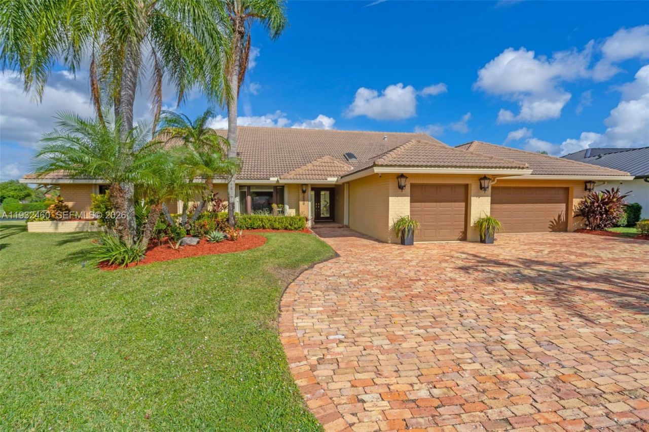 7840 NW 86th Ter, Tamarac, FL 33321 Photo
