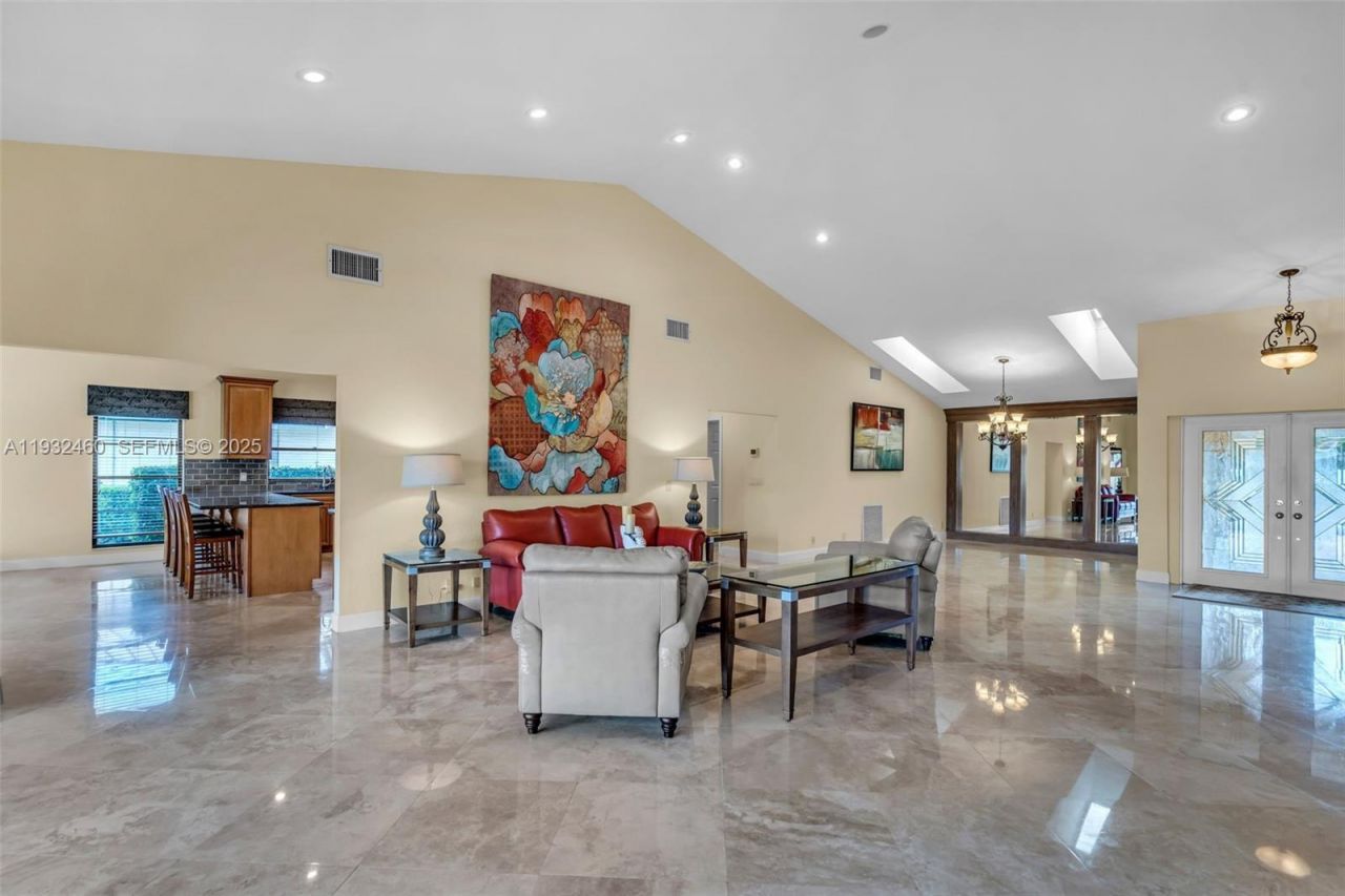 7840 NW 86th Ter, Tamarac, FL 33321 Photo