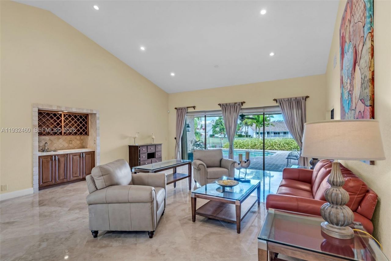 7840 NW 86th Ter, Tamarac, FL 33321 Photo