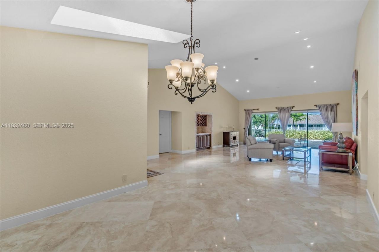 7840 NW 86th Ter, Tamarac, FL 33321 Photo