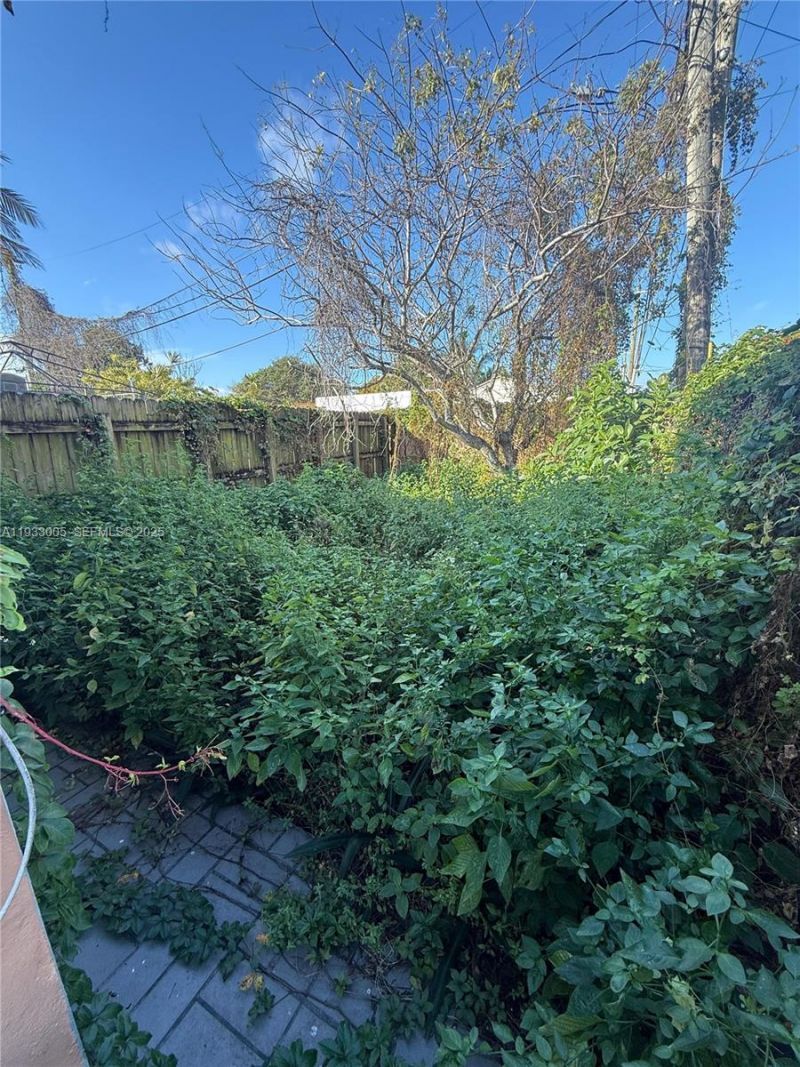 830 SW 72nd Ave, Miami, FL 33144 Photo