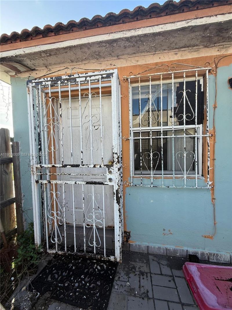 830 SW 72nd Ave, Miami, FL 33144 Photo