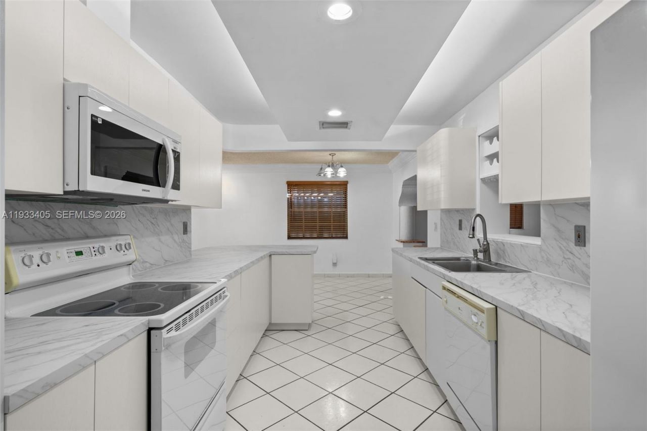 11620 SW 179th Ter, Miami, FL 33157 Photo