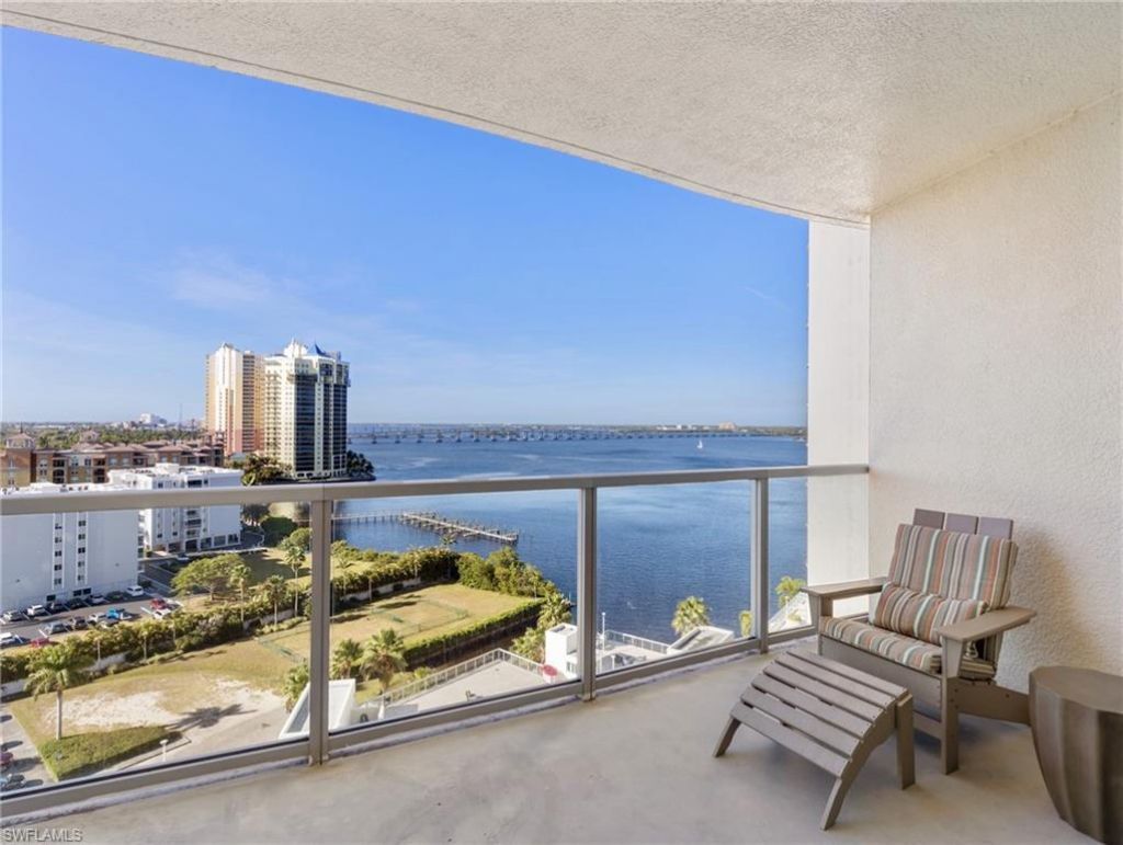 3000 Oasis Grand Blvd, Unit 1206, Fort Myers, FL 33916 Photo