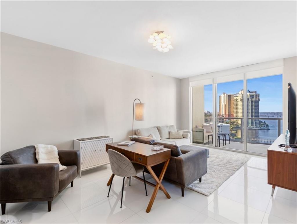 3000 Oasis Grand Blvd, Unit 1206, Fort Myers, FL 33916 Photo