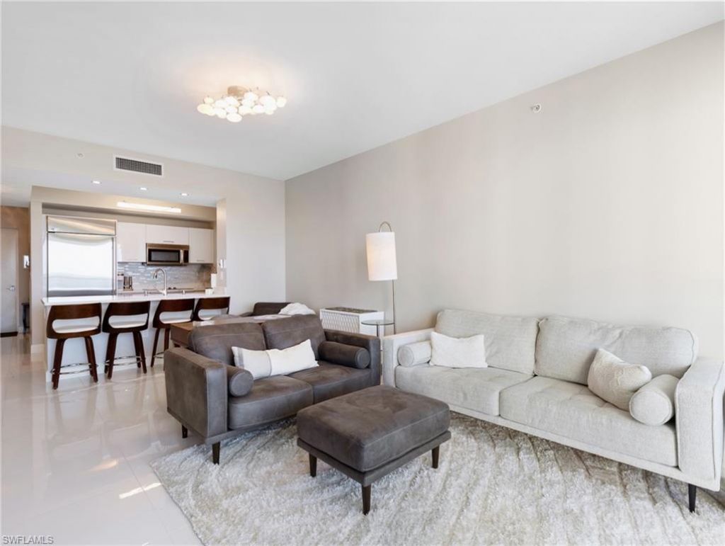 3000 Oasis Grand Blvd, Unit 1206, Fort Myers, FL 33916 Photo