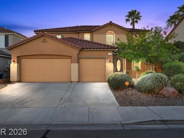 121 Pettswood Drive, Henderson, NV 89002