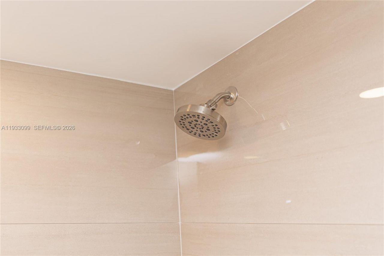 3625 N Country Club Dr, Unit 309, Aventura, FL 33180 Photo