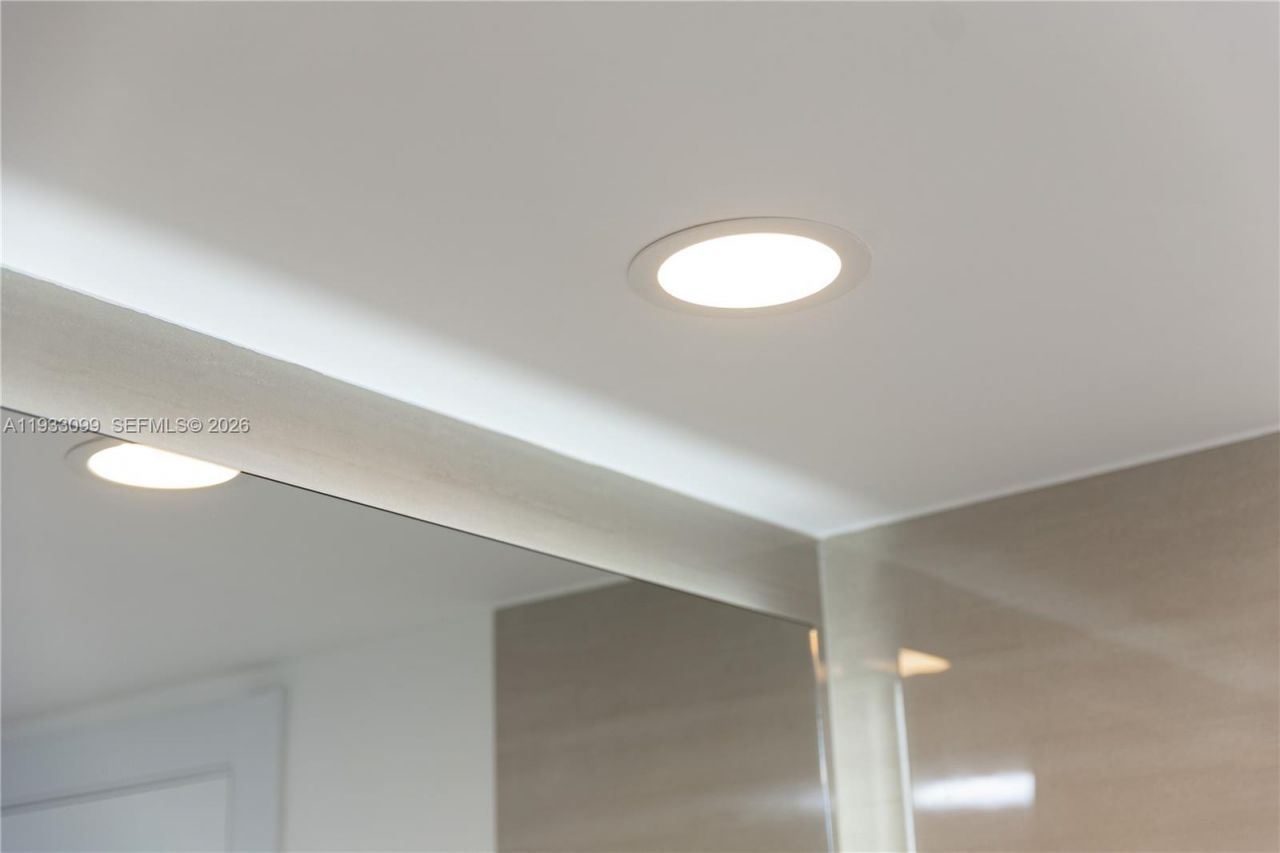 3625 N Country Club Dr, Unit 309, Aventura, FL 33180 Photo