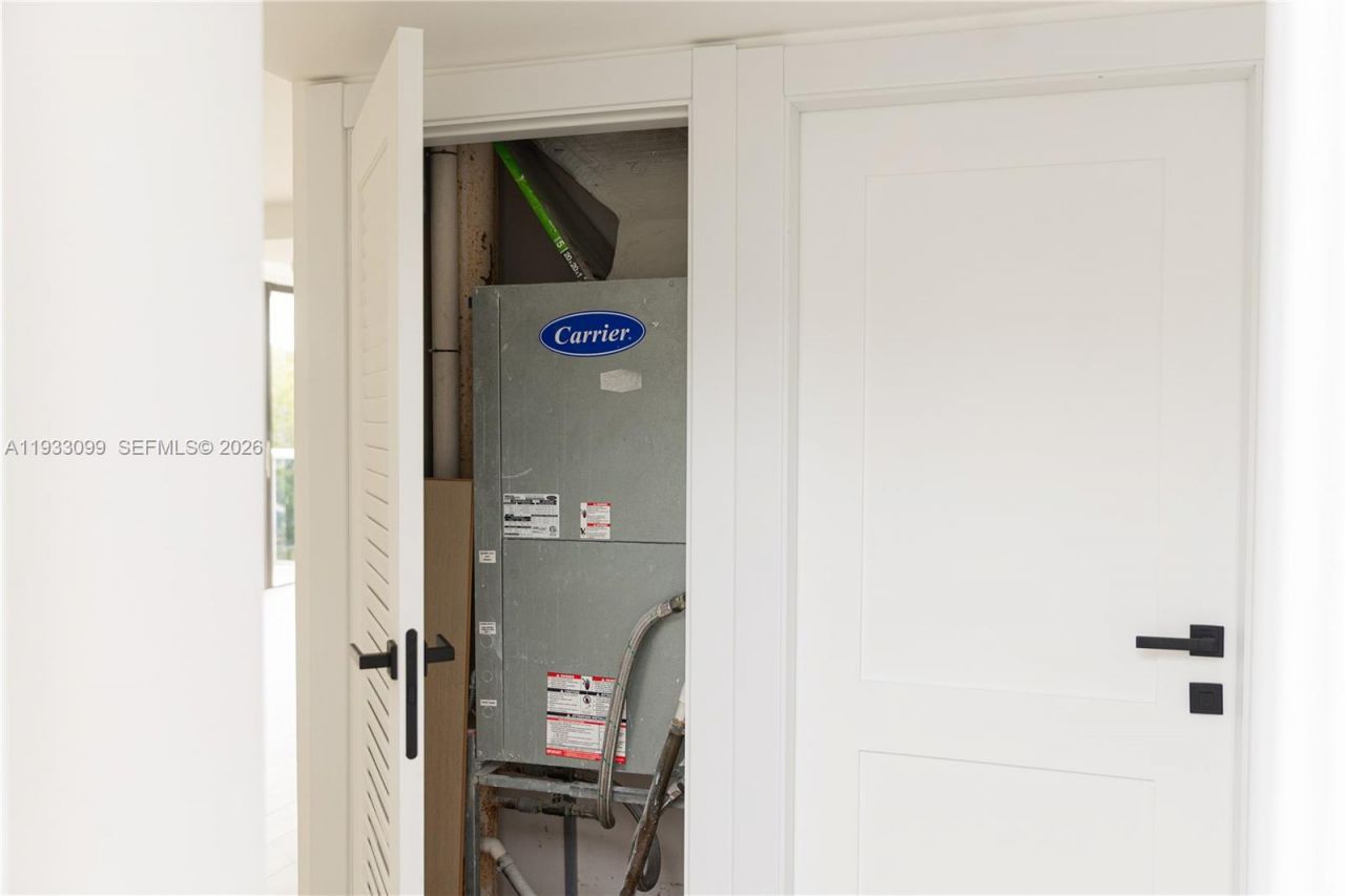 3625 N Country Club Dr, Unit 309, Aventura, FL 33180 Photo