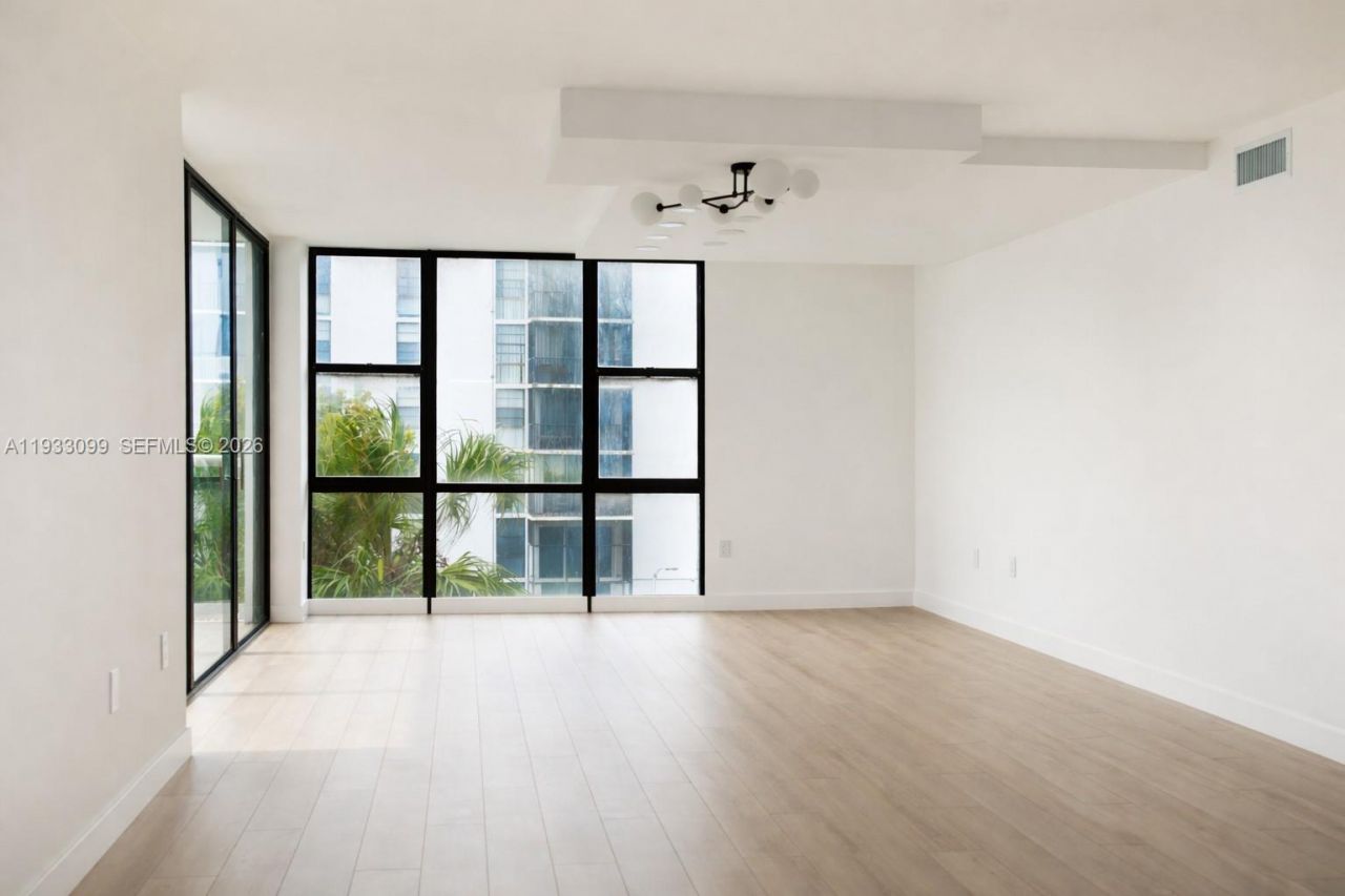 3625 N Country Club Dr, Unit 309, Aventura, FL 33180 Photo