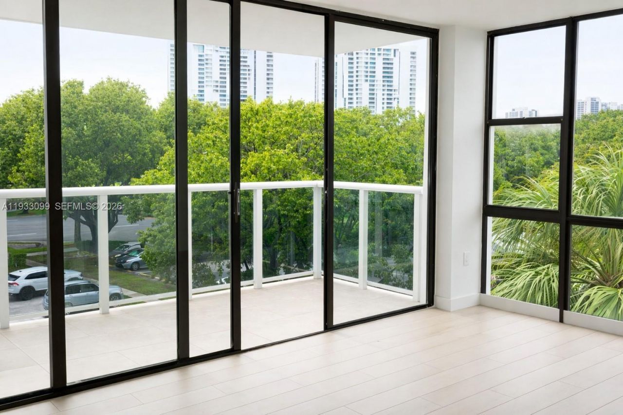 3625 N Country Club Dr, Unit 309, Aventura, FL 33180 Photo