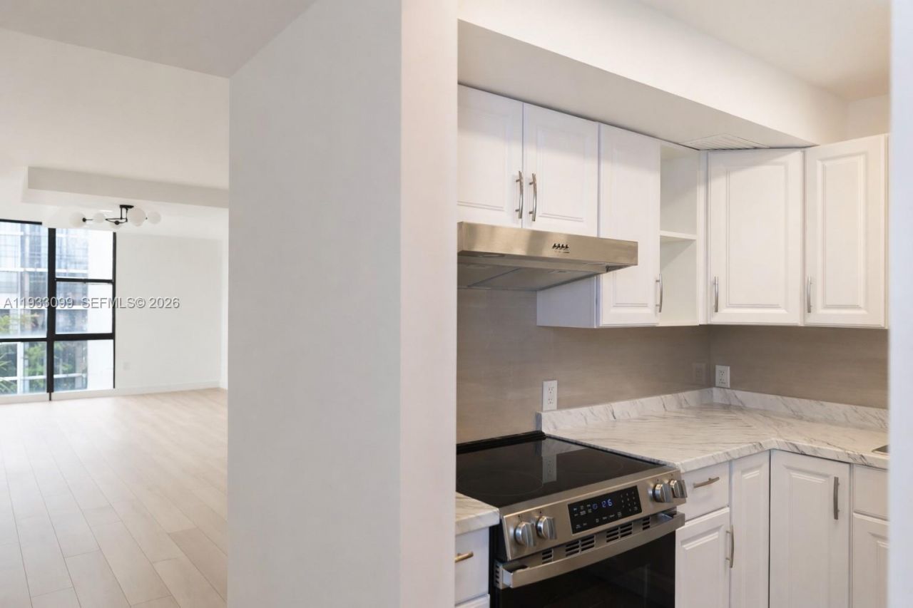 3625 N Country Club Dr, Unit 309, Aventura, FL 33180 Photo