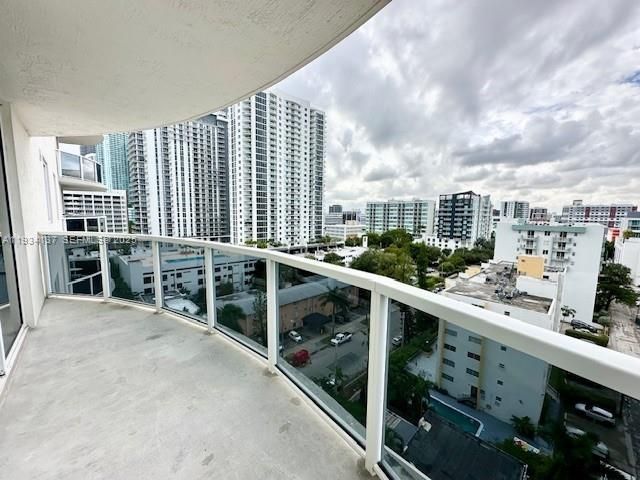 601 NE 23rd St, Unit 1106, Miami, FL 33137 Photo