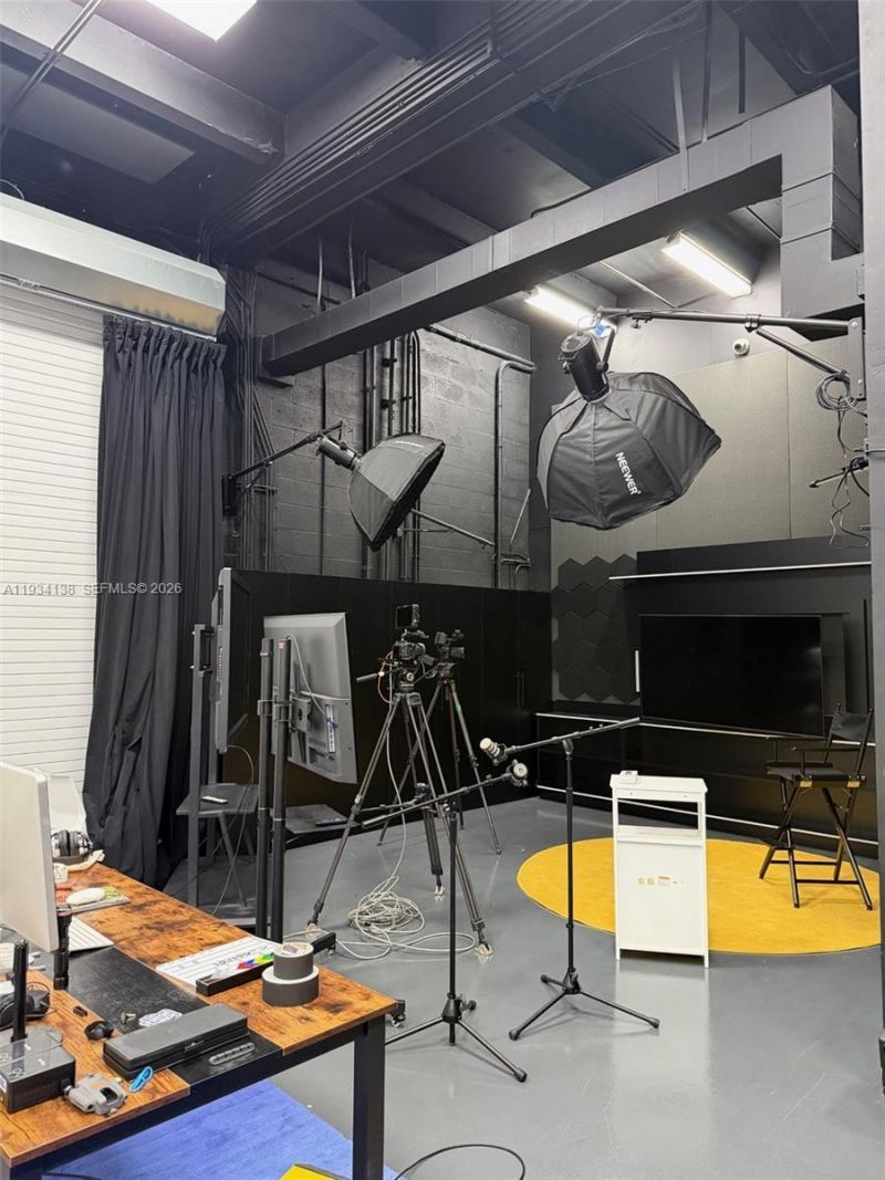 5465 NW 36th St, Miami Springs, FL 33166 Photo