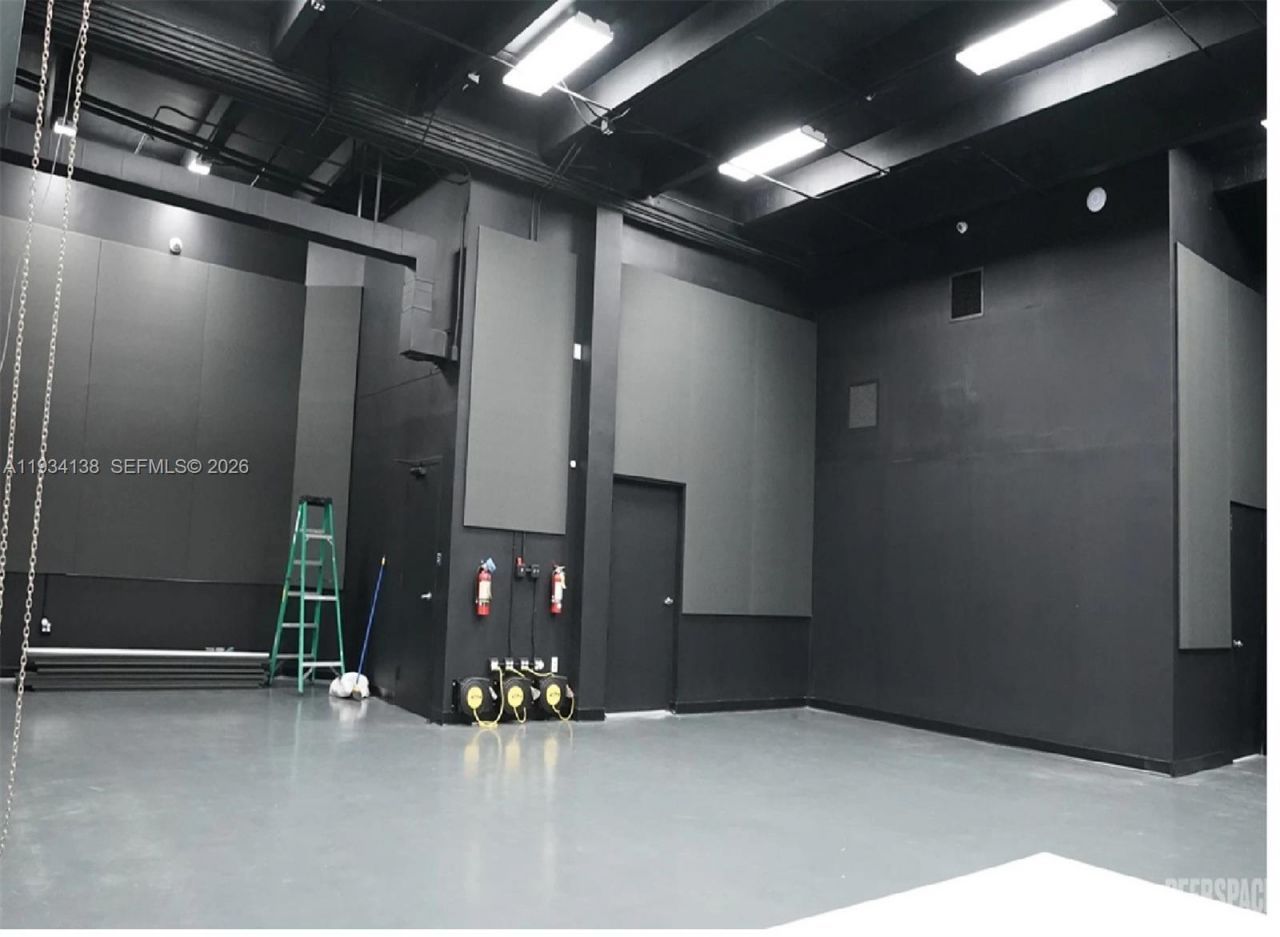 5465 NW 36th St, Miami Springs, FL 33166 Photo