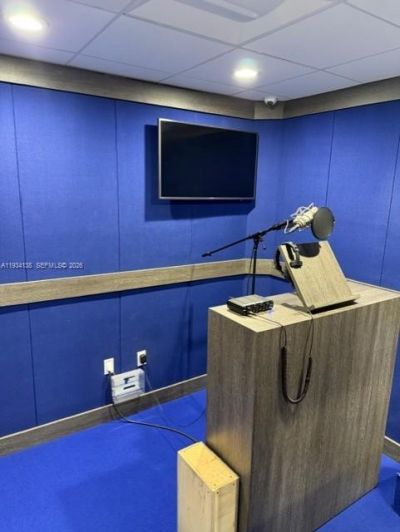 5465 NW 36th St, Miami Springs, FL 33166 Photo