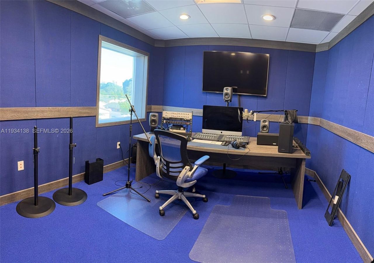 5465 NW 36th St, Miami Springs, FL 33166 Photo