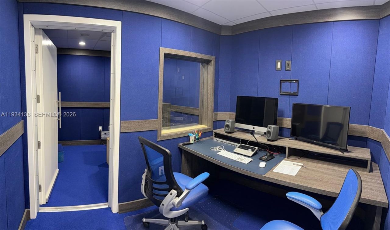 5465 NW 36th St, Miami Springs, FL 33166 Photo