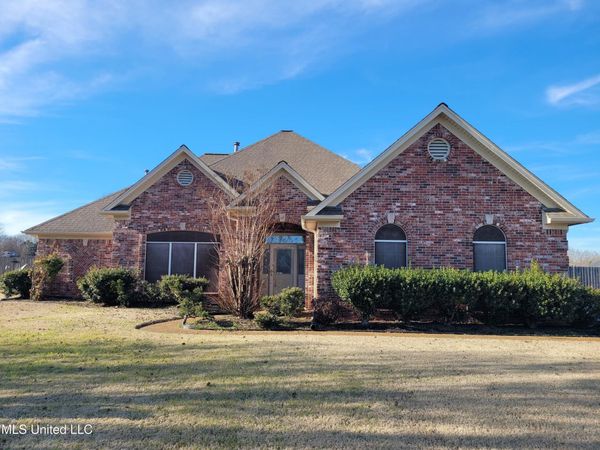 13165 Coldwater Drive, Olive Branch, MS 38654