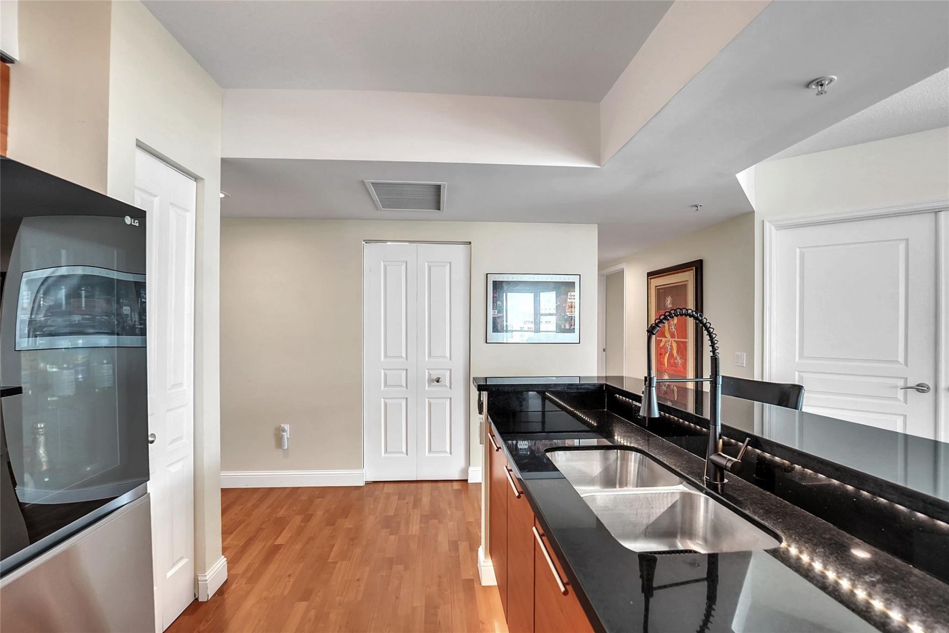 350 SE 2nd Street, Unit 1770, Fort Lauderdale, FL 33301 Photo