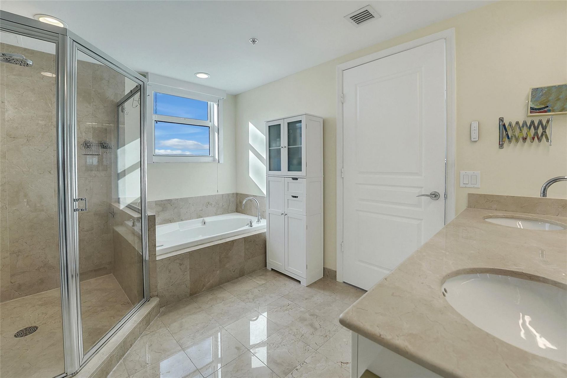 350 SE 2nd Street, Unit 1770, Fort Lauderdale, FL 33301 Photo