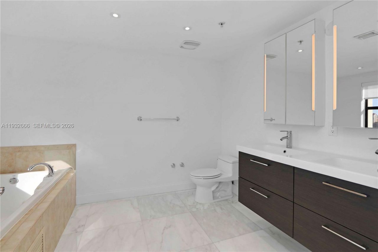 888 S Douglas Rd, Unit 1203, Coral Gables, FL 33134 Photo