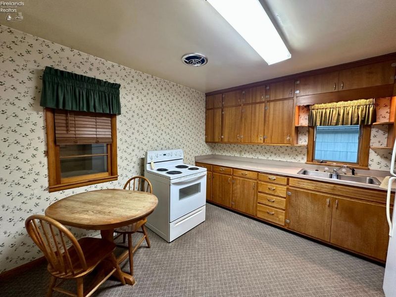 104 S Patterson Street, Gibsonburg, OH 43431 Photo 10