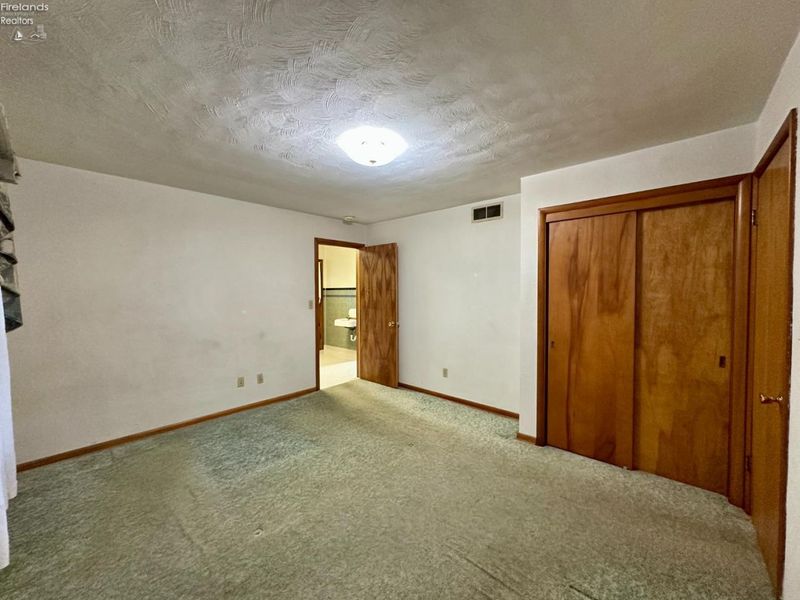 104 S Patterson Street, Gibsonburg, OH 43431 Photo 15