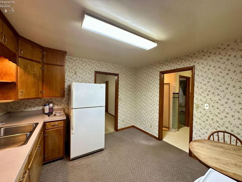 104 S Patterson Street, Gibsonburg, OH 43431 Photo 9