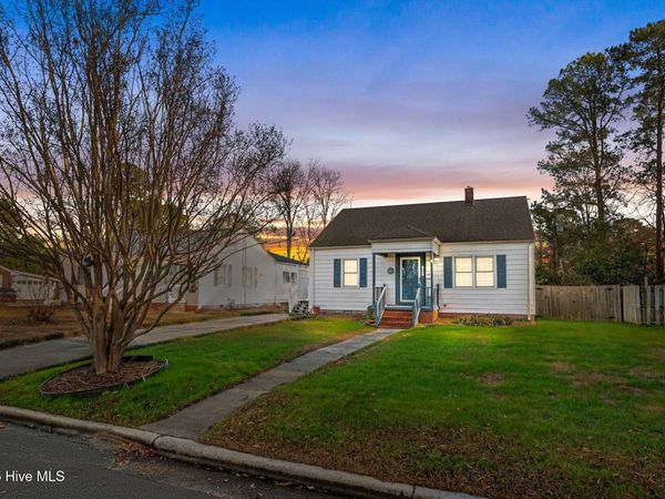 916 N Pembroke Avenue N, Ahoskie, NC 27910