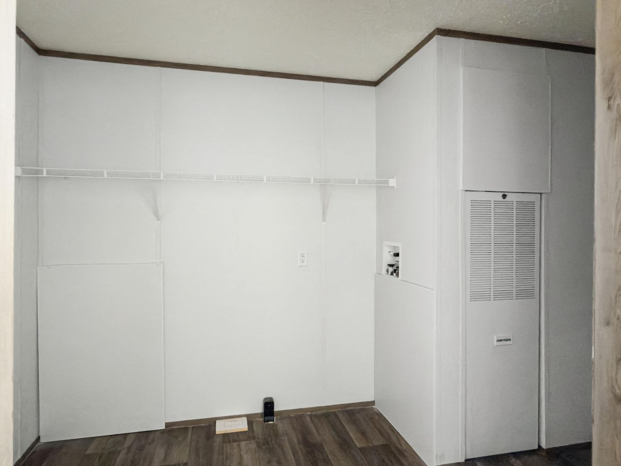 270 Saturn Lane Photo 28