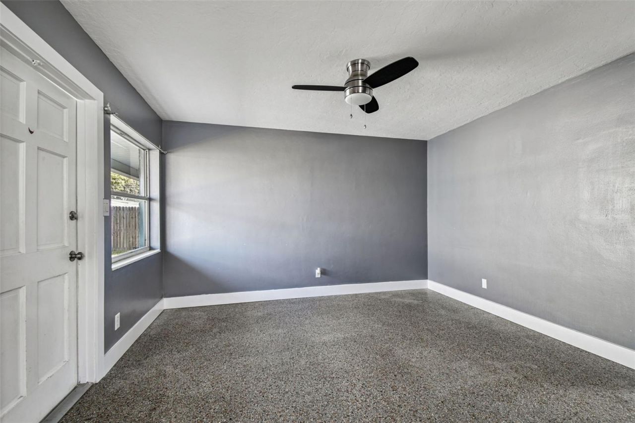 6538 42nd Avenue N, Kenneth City, FL 33709 Photo