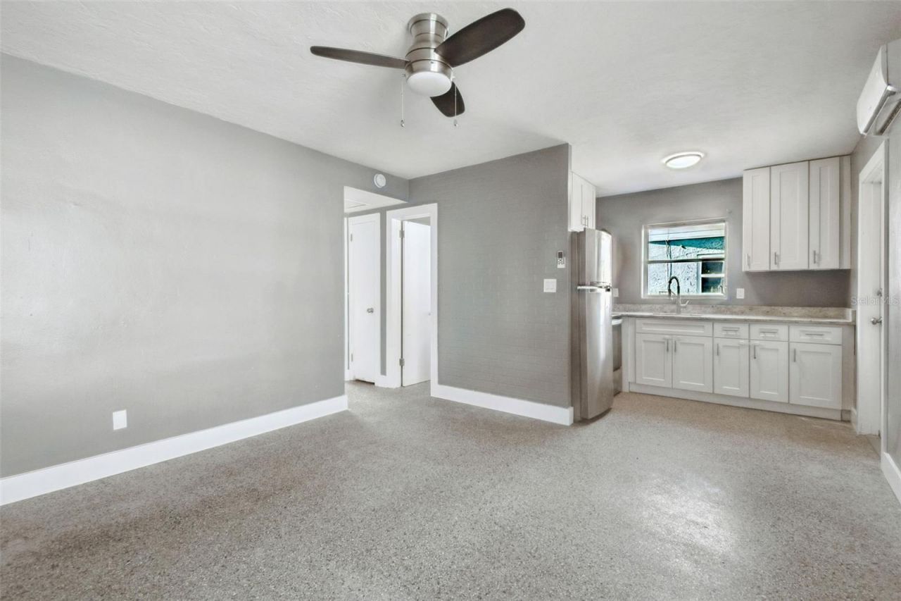 6538 42nd Avenue N, Kenneth City, FL 33709 Photo