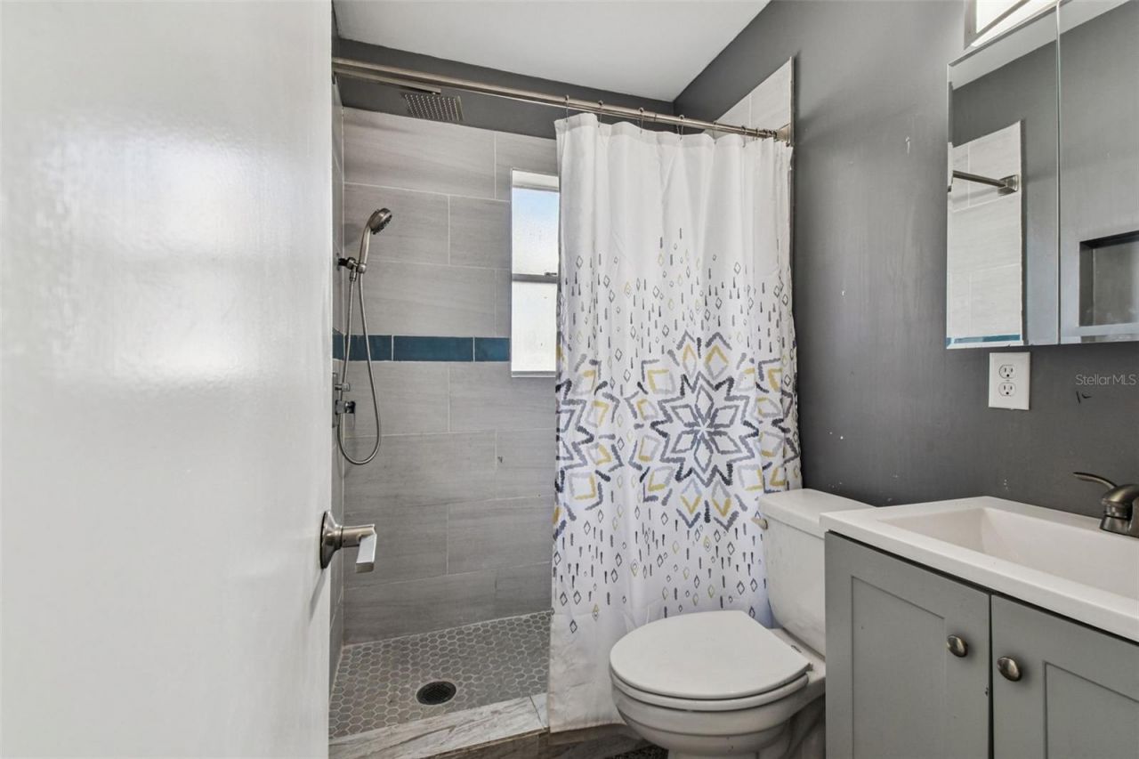 6538 42nd Avenue N, Kenneth City, FL 33709 Photo