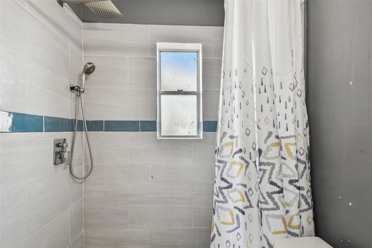 6538 42nd Avenue N, Kenneth City, FL 33709 Photo