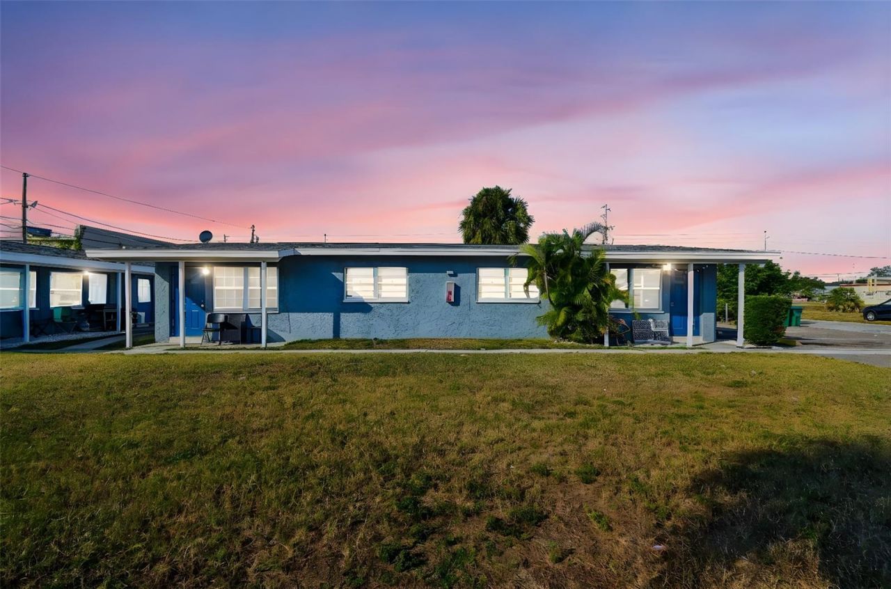 6538 42nd Avenue N, Kenneth City, FL 33709 Photo