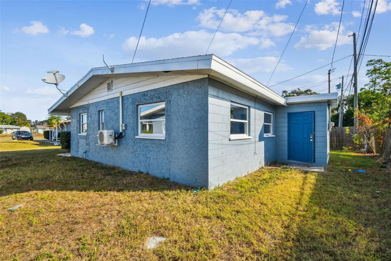 6538 42nd Avenue N, Kenneth City, FL 33709 Photo