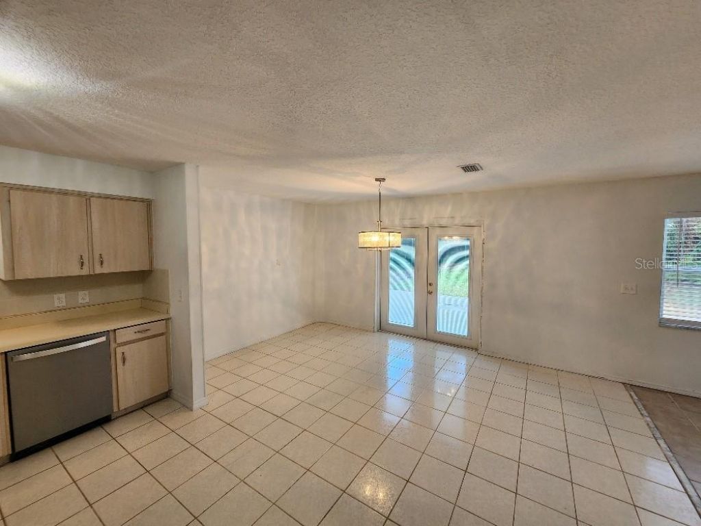 798 E 11th Avenue, New Smyrna Beach, FL 32169 Photo