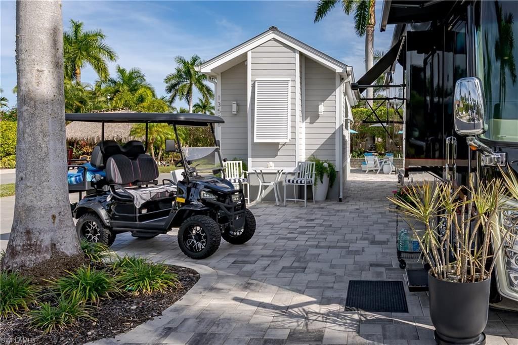 13598 Snapper Ln, Naples, FL 34114 Photo