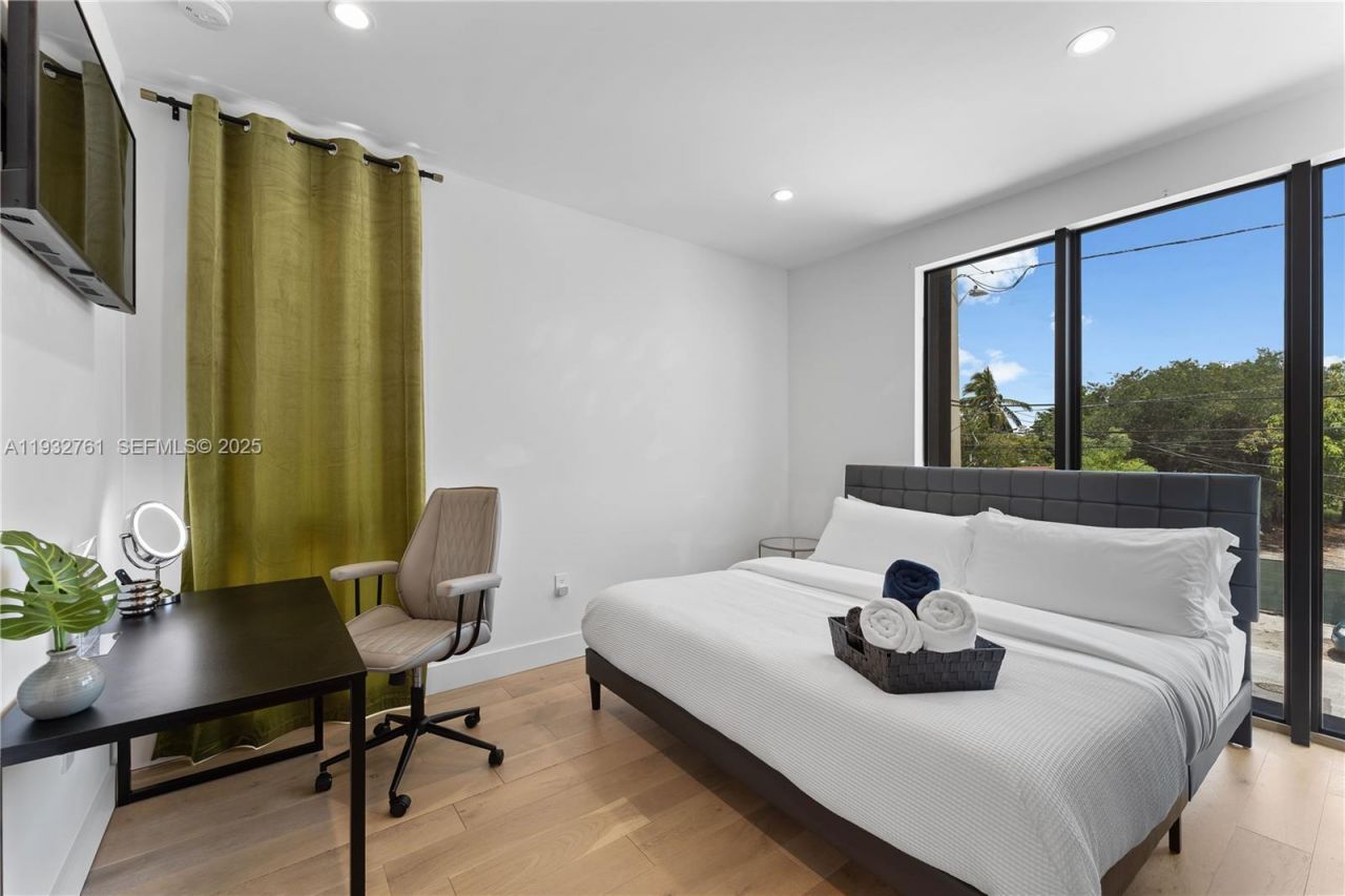 58 NW 52nd St, Miami, FL 33127 Photo