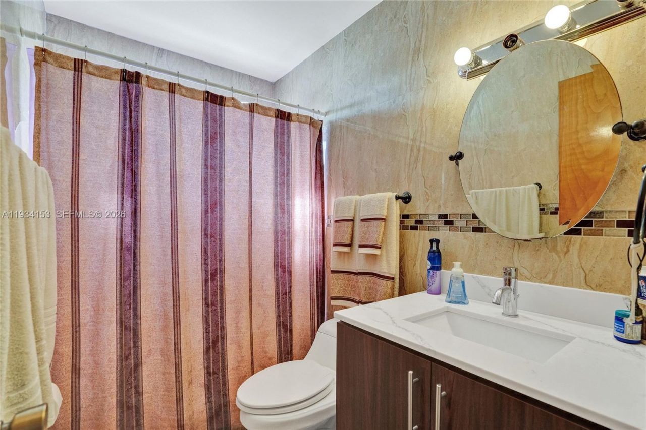 4141 W 4th Ave, Hialeah, FL 33012 Photo