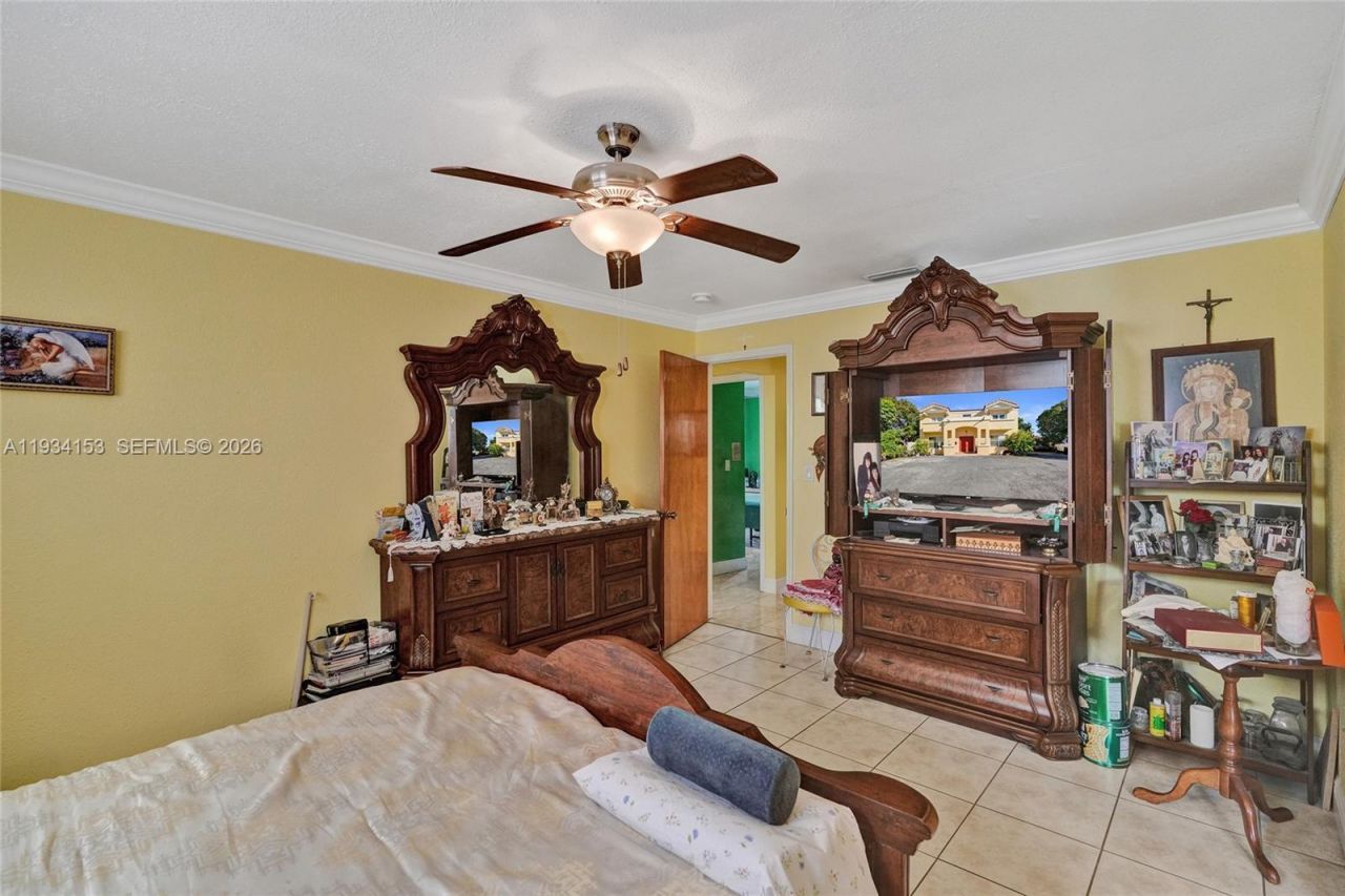 4141 W 4th Ave, Hialeah, FL 33012 Photo