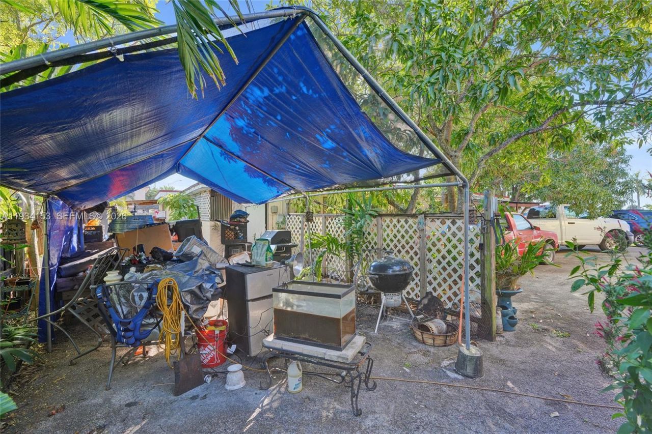 4141 W 4th Ave, Hialeah, FL 33012 Photo