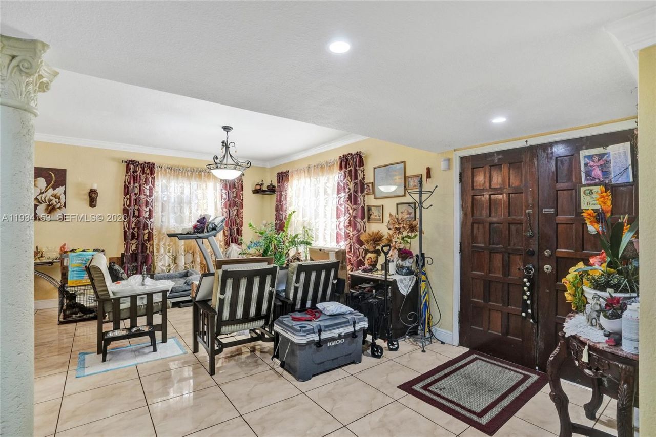 4141 W 4th Ave, Hialeah, FL 33012 Photo