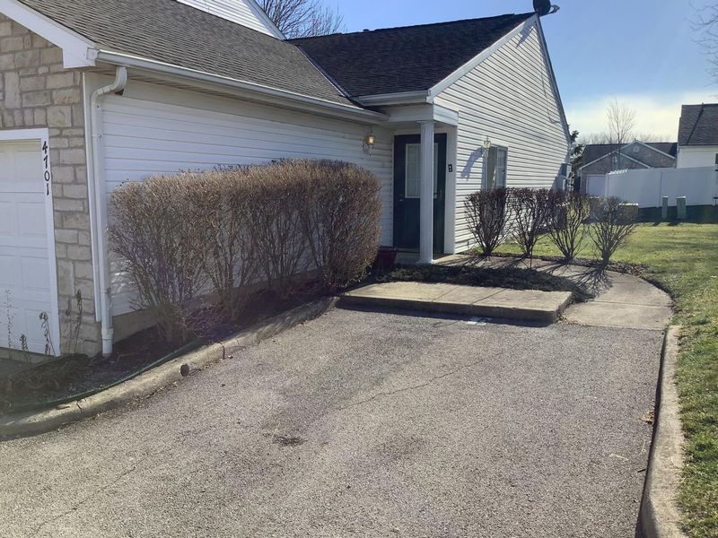 4701 Cadmus Drive, Unit 31E, Columbus, OH 43228 Photo 2