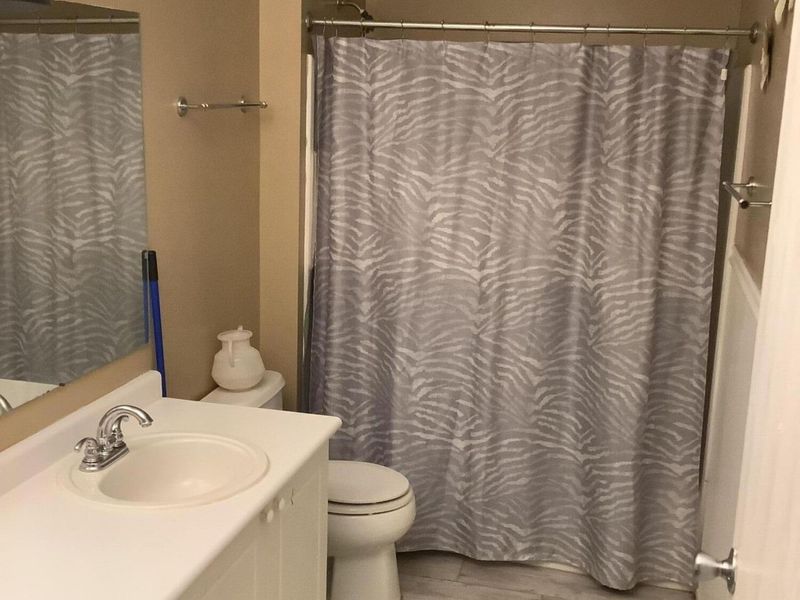 4701 Cadmus Drive, Unit 31E, Columbus, OH 43228 Photo 8